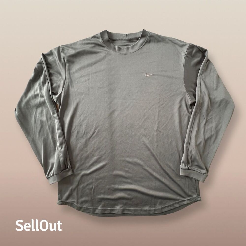 Nike Men's Gray Long Sleeve Crew Neck T-Shirt Size M